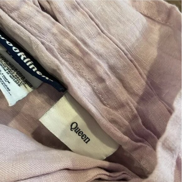 Brooklinen Queen Washed Linen Collection Core Sheet Set in Frosted Lavender - Picture 3 of 3